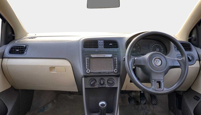 2012 Volkswagen Vento COMFORTLINE 1.6, Petrol, Manual, 93,164 km, Dashboard