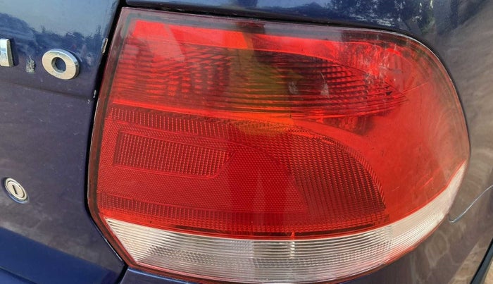 2012 Volkswagen Vento COMFORTLINE 1.6, Petrol, Manual, 93,164 km, Right tail light - Minor damage