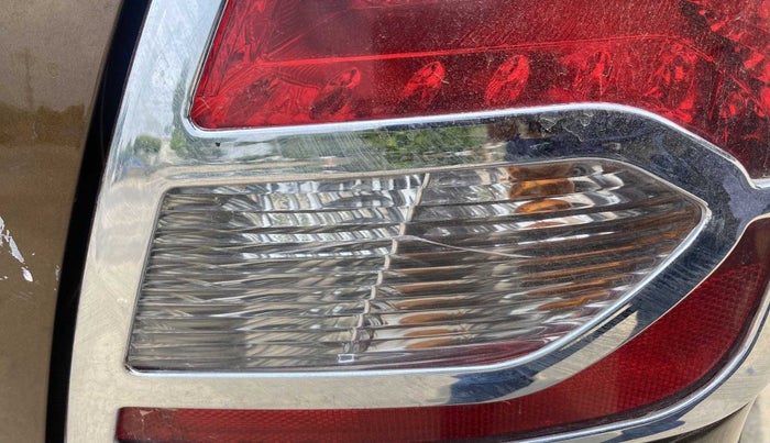 2018 Datsun Go Plus T, Petrol, Manual, 27,153 km, Right tail light - Minor damage