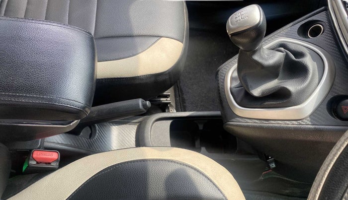 2018 Datsun Go Plus T, Petrol, Manual, 27,153 km, Gear Lever