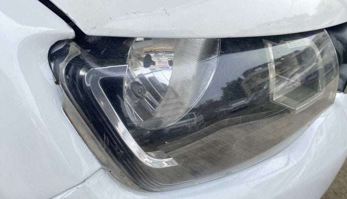 2016 Renault Kwid RXL, Petrol, Manual, 68,292 km, Right headlight - Minor damage