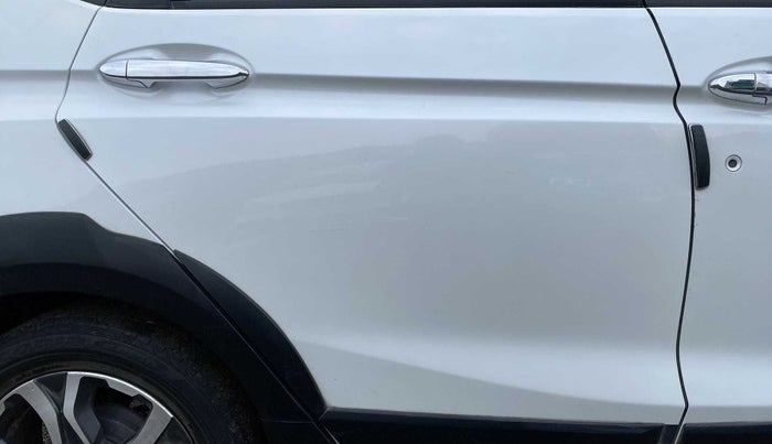 2018 Honda WR-V 1.2L I-VTEC VX MT, Petrol, Manual, 53,692 km, Right rear door - Minor scratches