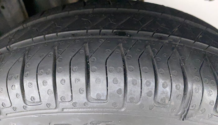 2010 Maruti Zen Estilo VXI, Petrol, Manual, 1,10,023 km, Left Rear Tyre Tread