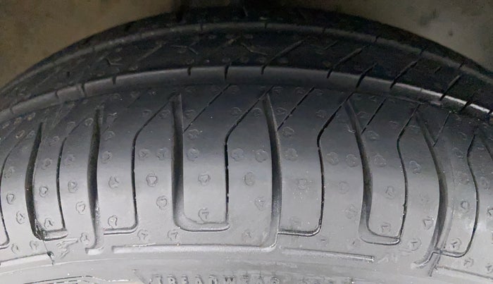 2010 Maruti Zen Estilo VXI, Petrol, Manual, 1,10,023 km, Right Front Tyre Tread