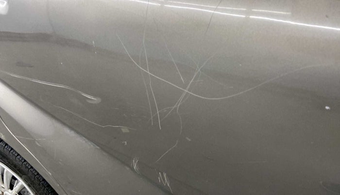 2016 Datsun Redi Go D, Petrol, Manual, 57,848 km, Right rear door - Minor scratches