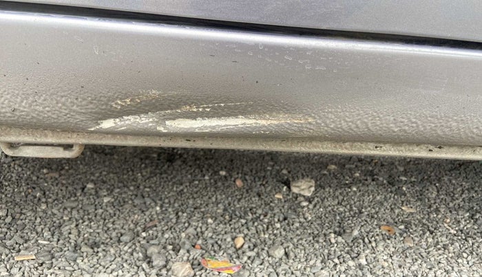 2016 Maruti Celerio VXI AMT, Petrol, Automatic, 85,216 km, Right running board - Slightly dented