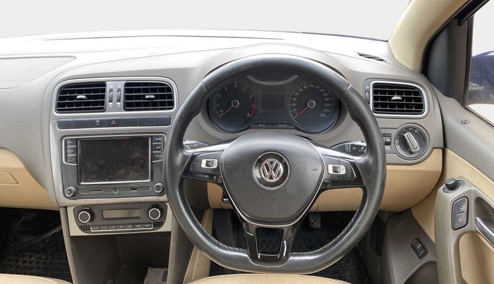 2019 Volkswagen Vento HIGHLINE 1.6 MPI, Petrol, Manual, 56,916 km, Steering Wheel Close Up