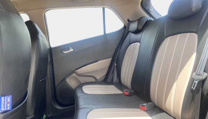 2018 Hyundai Grand i10 ASTA 1.2 KAPPA VTVT, Petrol, Manual, 16,247 km, Right Side Rear Door Cabin