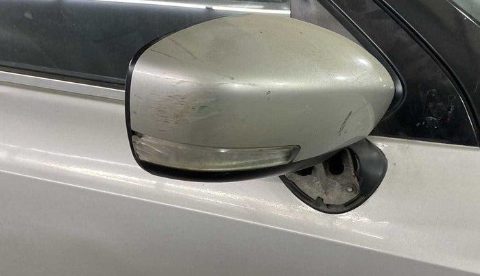 2018 Maruti IGNIS ALPHA 1.2, Petrol, Manual, 1,23,617 km, Right rear-view mirror - Minor scratches