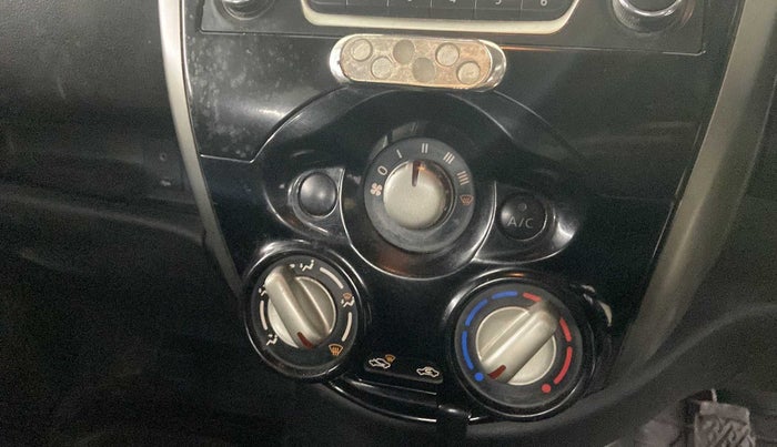 2018 Nissan Micra Active XV, Petrol, Manual, 58,866 km, AC Unit - Directional switch has minor damage