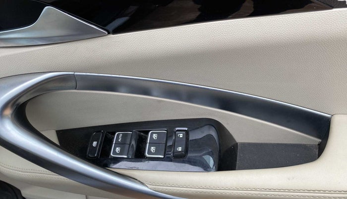 2023 MG HECTOR SHARP 2.0 DIESEL, Diesel, Manual, 8,852 km, Driver Side Door Panels Control