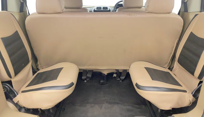 2016 Mahindra TUV300 T8, Diesel, Manual, 73,666 km, Third Seat Row ( optional )