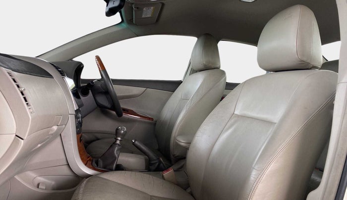 2011 Toyota Corolla Altis GL DIESEL, Diesel, Manual, 90,929 km, Right Side Front Door Cabin
