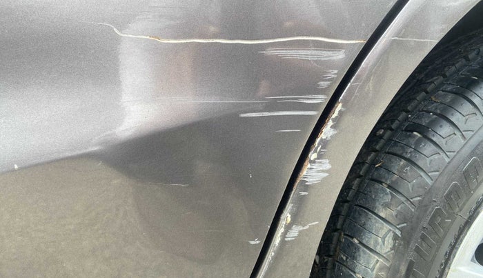 2014 Honda Brio S MT, Petrol, Manual, 48,580 km, Rear left door - Slightly dented
