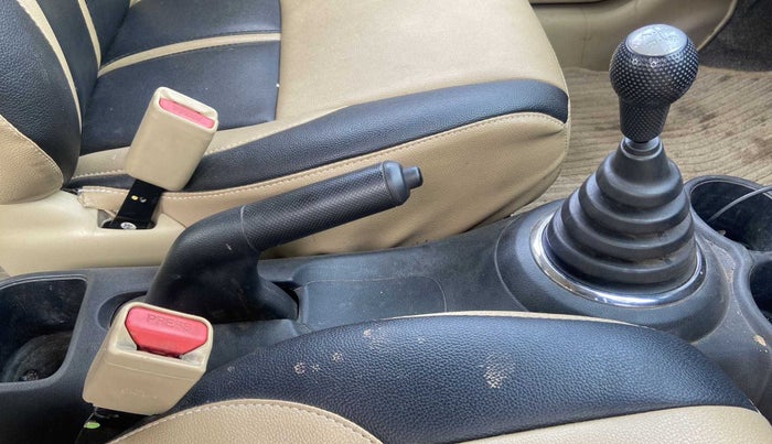 2015 Honda Brio S MT, Petrol, Manual, 28,938 km, Gear Lever