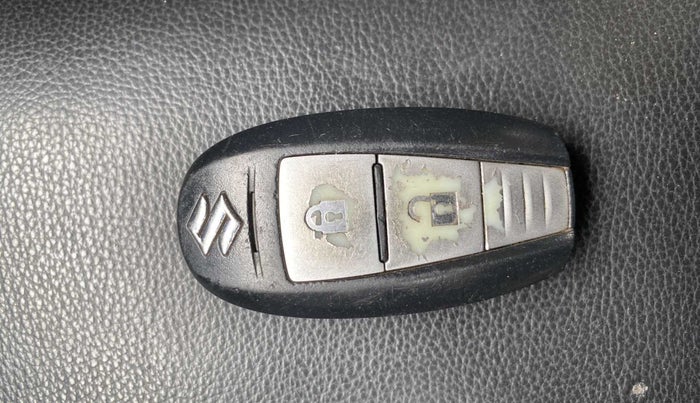 2014 Maruti Swift ZDI, Diesel, Manual, 74,232 km, Key Close Up