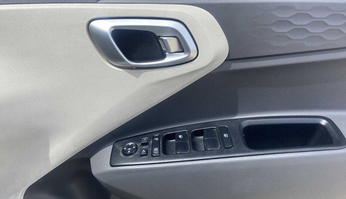 2020 Hyundai AURA SX PLUS 1.2 AMT, Petrol, Automatic, 23,583 km, Driver Side Door Panels Control