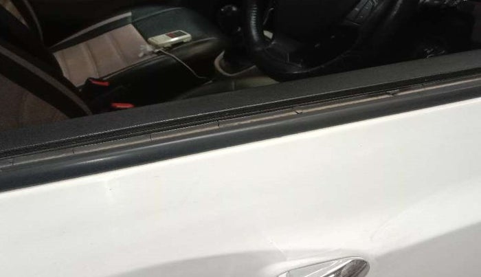 2019 Hyundai Grand i10 MAGNA 1.2 KAPPA VTVT, Petrol, Manual, 42,474 km, Driver-side door - Weather strip has minor damage
