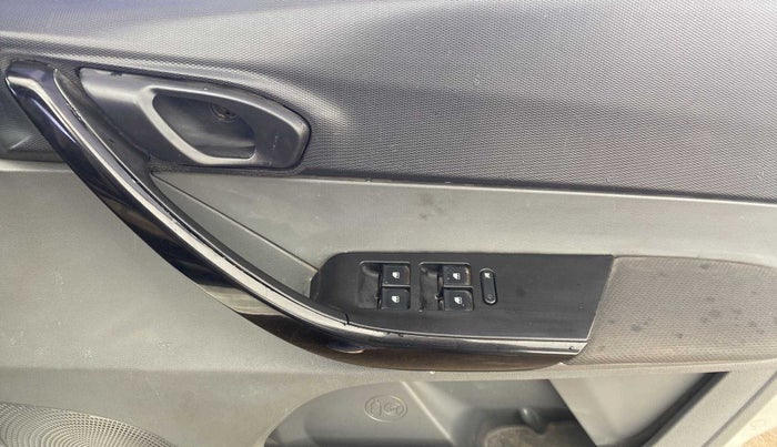 2017 Tata TIGOR XT PETROL, Petrol, Manual, 51,107 km, Driver Side Door Panels Control