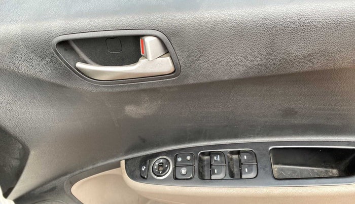 2015 Hyundai Xcent S 1.1 CRDI (O), Diesel, Manual, 43,608 km, Driver Side Door Panels Control