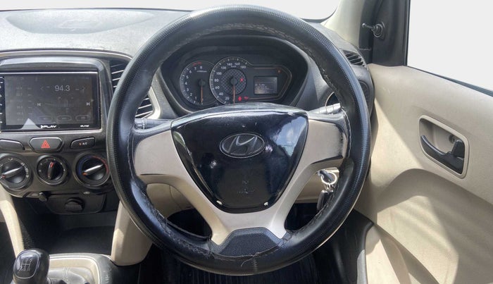 2019 Hyundai NEW SANTRO ERA, CNG, Manual, 72,066 km, Steering Wheel Close Up