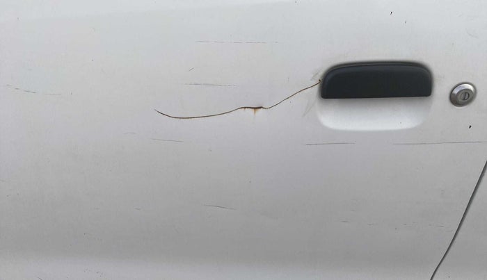 2012 Maruti Wagon R 1.0 LXI, CNG, Manual, 56,336 km, Front passenger door - Slight discoloration