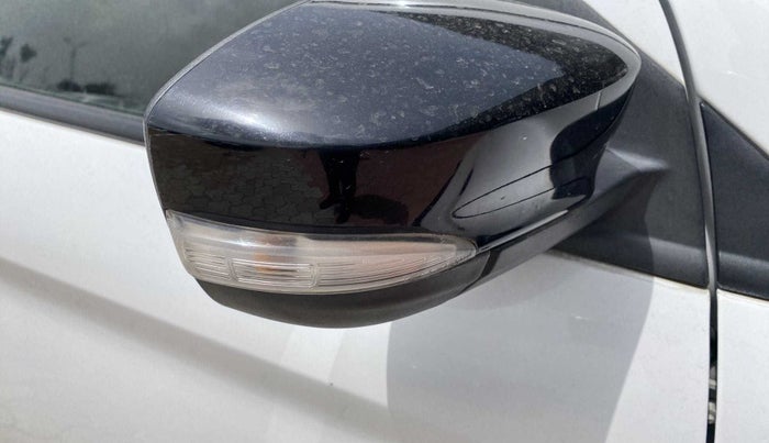 2019 Ford New Figo TITANIUM BLU 1.5 DIESEL, Diesel, Manual, 45,715 km, Right rear-view mirror - Mirror motor not working
