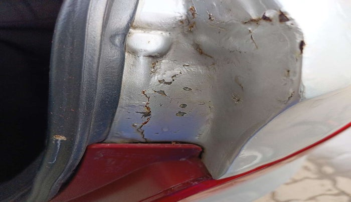 2016 Hyundai Verna 1.4 VTVT, Petrol, Manual, 53,479 km, Right quarter panel - Paint has minor damage