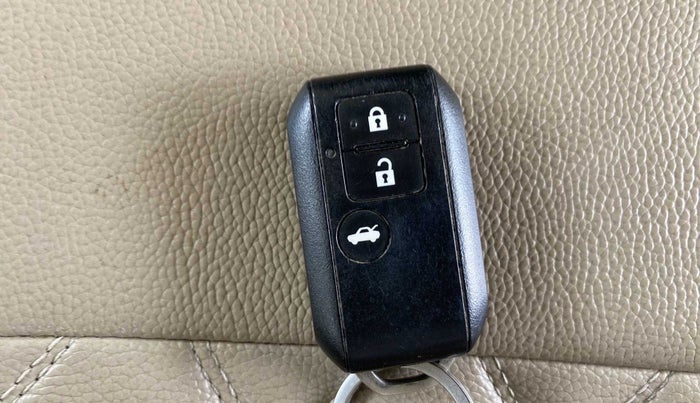 2018 Maruti Dzire ZXI, Petrol, Manual, 97,254 km, Lock system - Battery weak