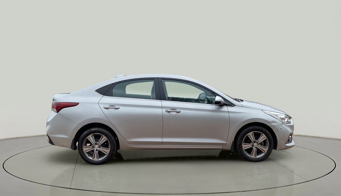 2017 Hyundai Verna 1.6 VTVT SX, Petrol, Manual, 37,789 km, Right Side View