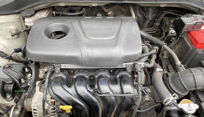 2017 Hyundai Verna 1.6 VTVT SX, Petrol, Manual, 37,789 km, Open Bonet
