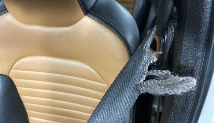 2018 Renault Kwid RXL 1.0, Petrol, Manual, 41,719 km, Front left seat (passenger seat) - Seat belt slightly torn