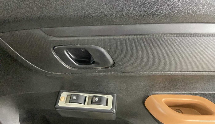 2018 Renault Kwid RXL 1.0, Petrol, Manual, 41,719 km, Driver Side Door Panels Control