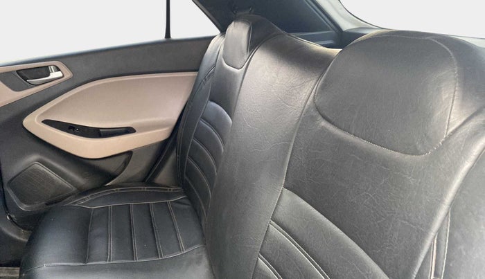 2019 Hyundai Elite i20 MAGNA PLUS 1.2, CNG, Manual, 53,355 km, Right Side Rear Door Cabin