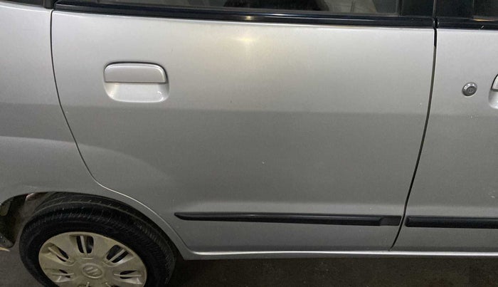 2010 Maruti Zen Estilo VXI, Petrol, Manual, 22,548 km, Right rear door - Paint has faded