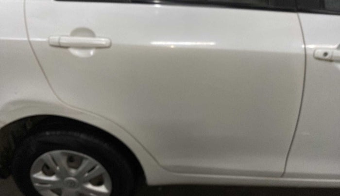 2014 Maruti Swift Dzire VDI, Diesel, Manual, 62,696 km, Right rear door - Line - Paint ok & Dent >8 inch(on criase line)