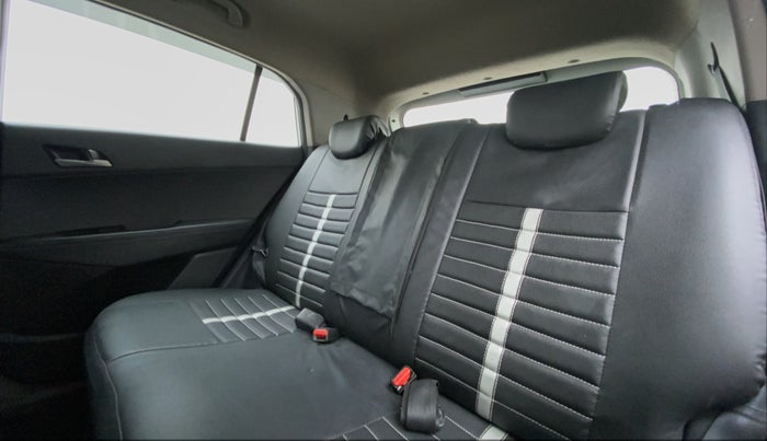 2015 Hyundai Creta 1.6 SX (O) CRDI, Diesel, Manual, 60,920 km, Right Side Rear Door Cabin