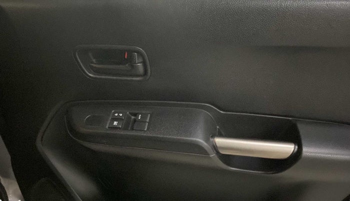 2018 Maruti IGNIS SIGMA 1.2, Petrol, Manual, 54,008 km, Driver Side Door Panels Control