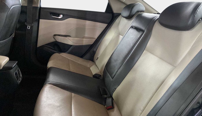 2020 Hyundai Verna SX (O) 1.5 VTVT IVT, Petrol, Automatic, 24,347 km, Right Side Rear Door Cabin