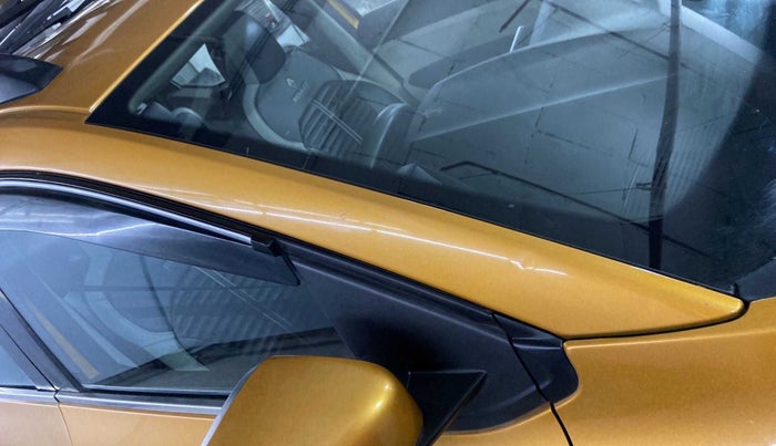 2019 Renault TRIBER RXT, Petrol, Manual, 56,524 km, Right A pillar - Slightly dented