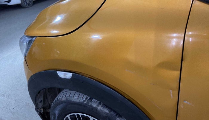 2019 Renault TRIBER RXT, Petrol, Manual, 56,524 km, Left fender - Cladding has minor damage