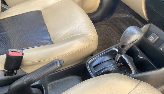 2019 Honda Amaze 1.2L I-VTEC V CVT, Petrol, Automatic, 1,18,439 km, Gear Lever