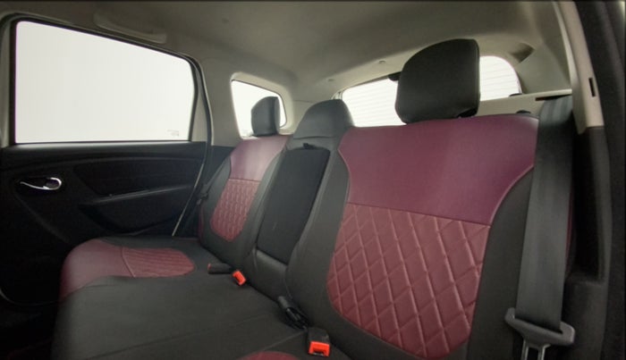 2018 Renault Duster 110 PS RXZ 4X4 MT DIESEL, Diesel, Manual, 73,157 km, Right Side Rear Door Cabin
