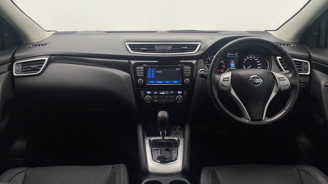 2017 Nissan Qashqai Ti, Automatic, 81266 km, Dashboard View