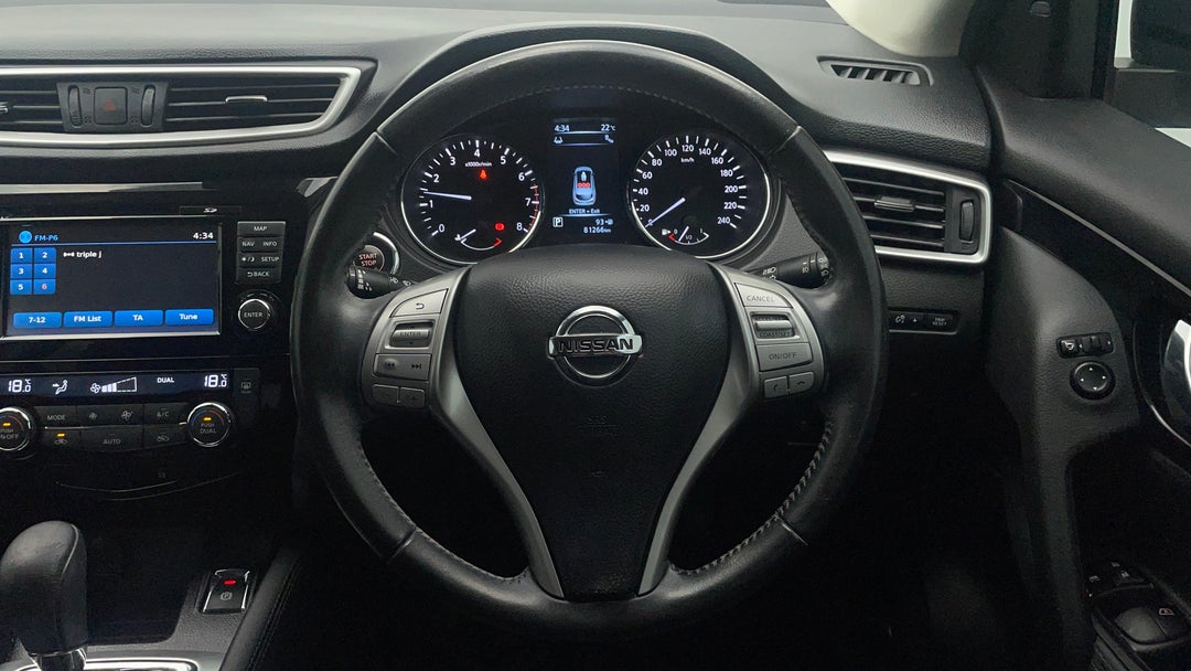 2017 Nissan Qashqai Ti, Automatic, 81266 km, Steering Wheel Close-up