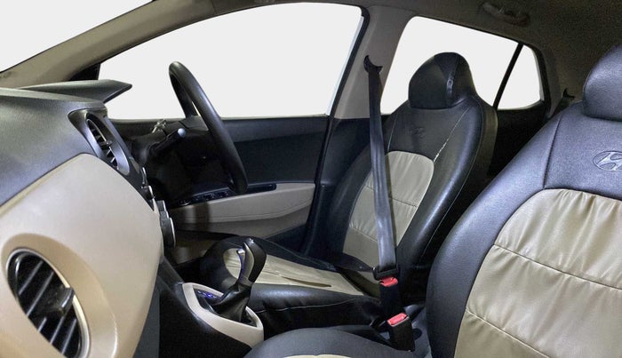 2017 Hyundai Grand i10 SPORTZ (O) AT 1.2 KAPPA VTVT, Petrol, Automatic, 69,705 km, Right Side Front Door Cabin