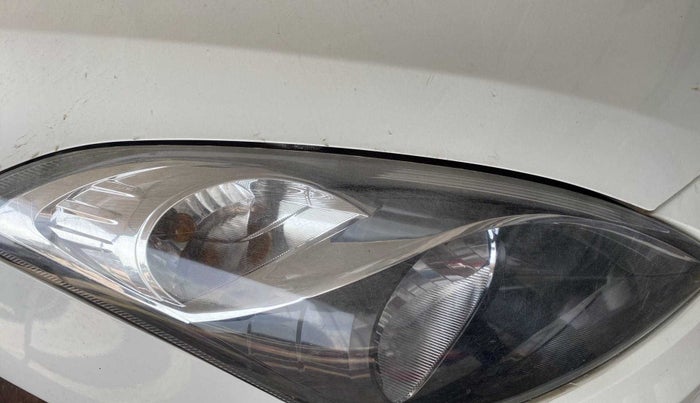 2015 Maruti Swift Dzire VXI, Petrol, Manual, 51,273 km, Right headlight - Minor scratches