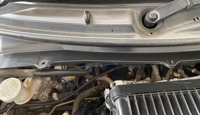 2015 Maruti Swift Dzire VXI, Petrol, Manual, 51,273 km, Bonnet (hood) - Cowl vent panel has minor damage
