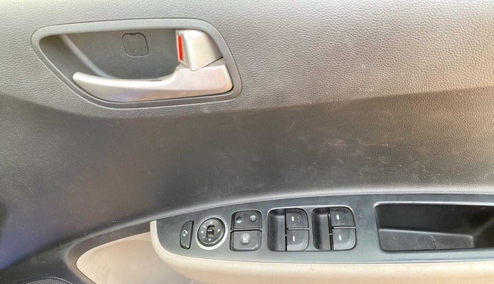 2014 Hyundai Xcent SX 1.2 (O), Petrol, Manual, 37,139 km, Driver Side Door Panels Control