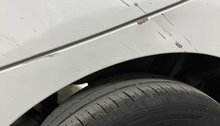 2018 Hyundai Xcent SX 1.2, Petrol, Manual, 49,016 km, Left quarter panel - Minor scratches
